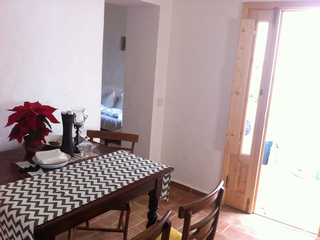 2-Bedroom Typical House Tavira Centre to rent