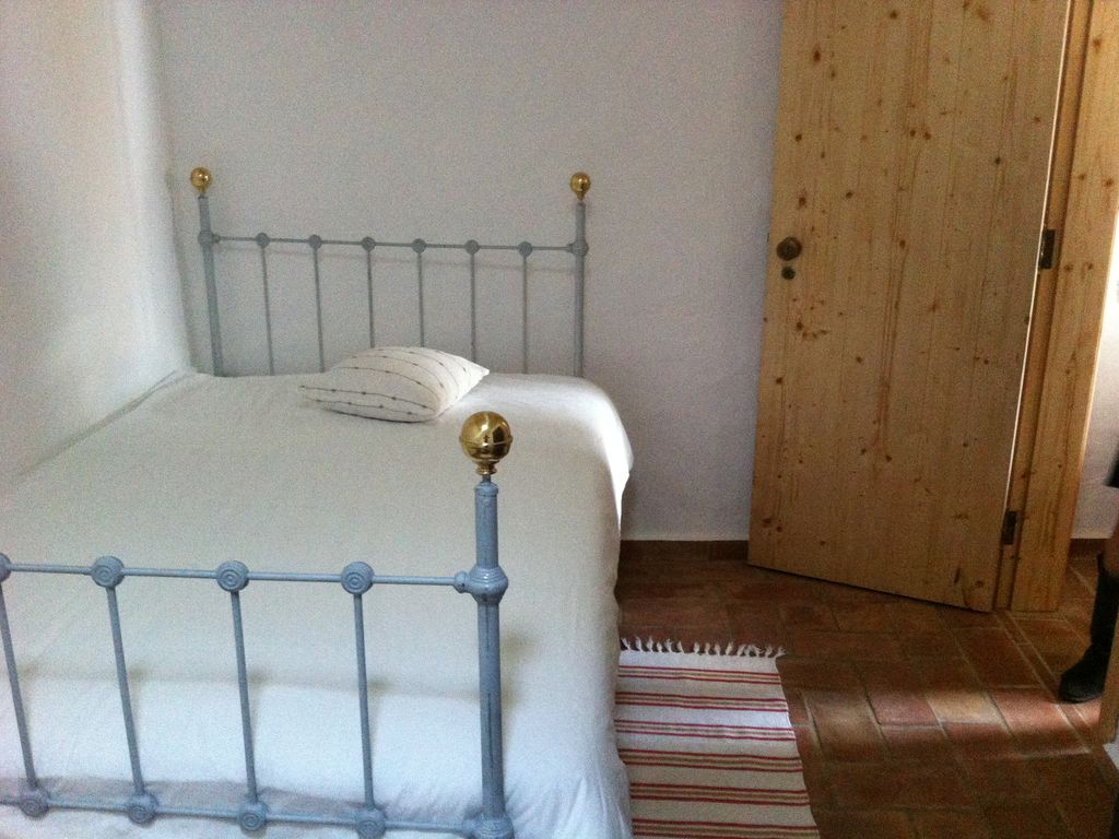 2-Bedroom Typical House Tavira Centre to rent