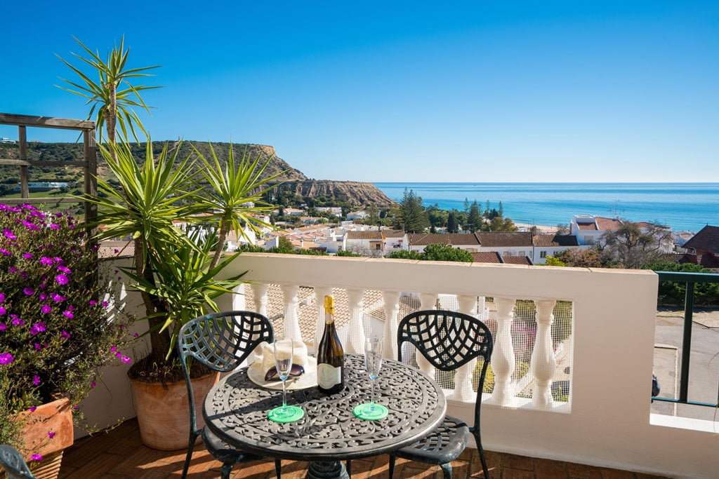 Stunning sea views apartment in Luz to rent