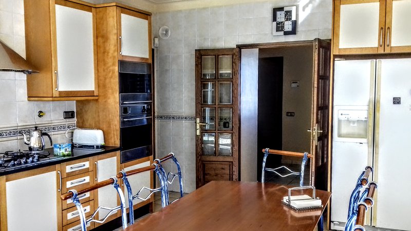 Stunning Single Floor 3-Bedrooms Villa Alvor for rent