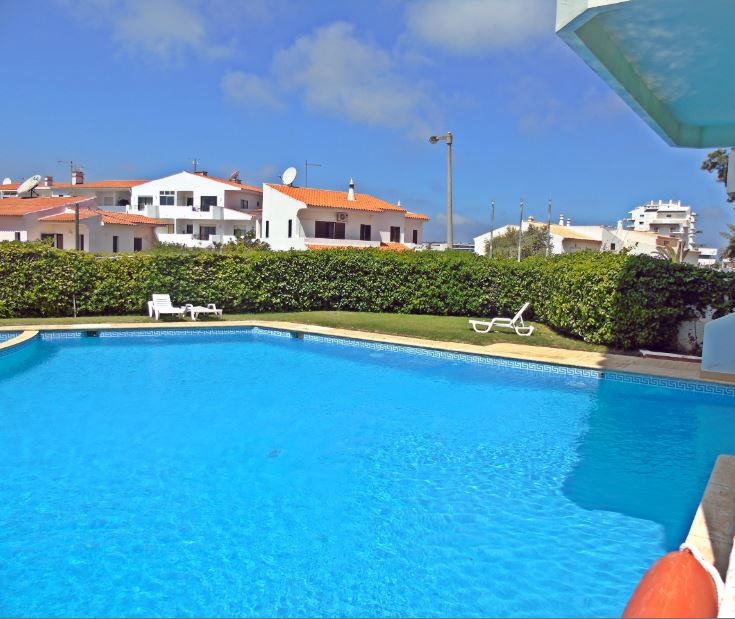 Large studio Apartment in Alvor to rent