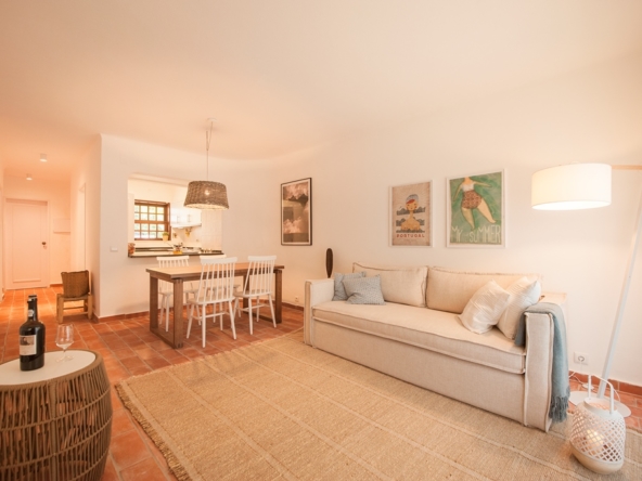 Beautiful 2-bedroom apartment in Albufeira resort to rent