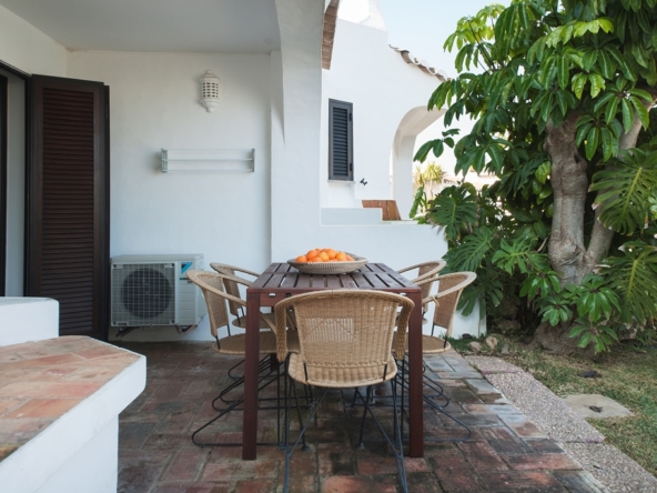 Beautiful 2-bedroom apartment in Albufeira resort to rent