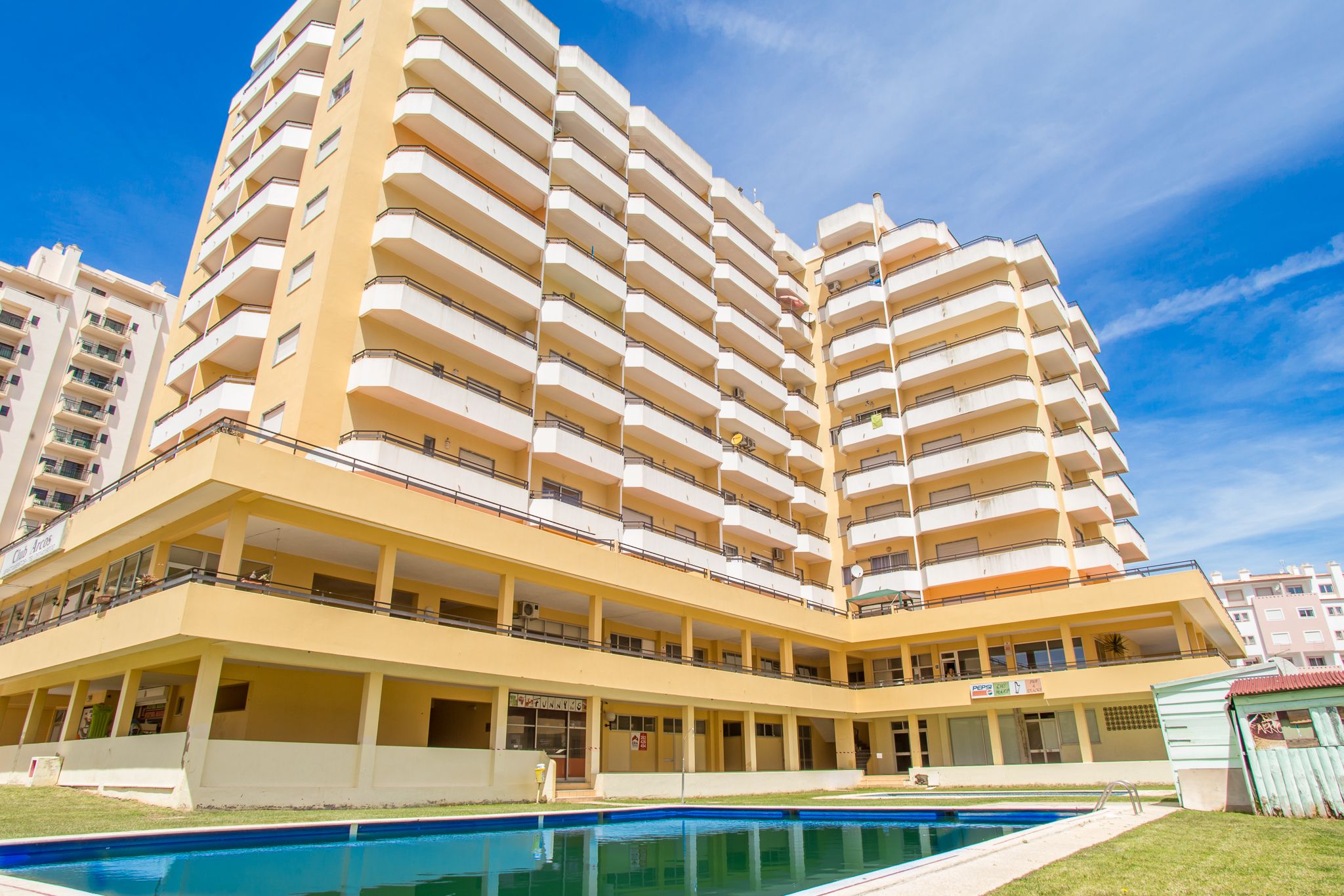 Studio apartment in Praia da Rocha to rent