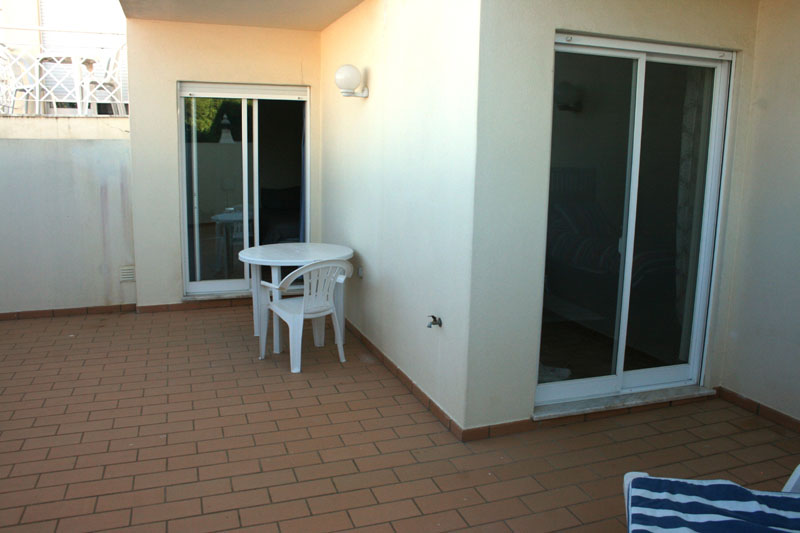 carvoeiro apartment t2 for rent