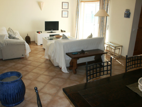 carvoeiro apartment t2 for rent