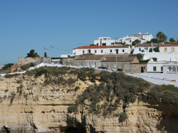 carvoeiro apartment t2 for rent
