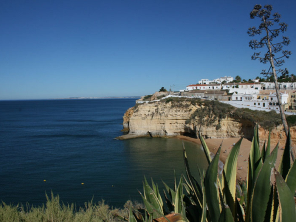 carvoeiro apartment t2 for rent