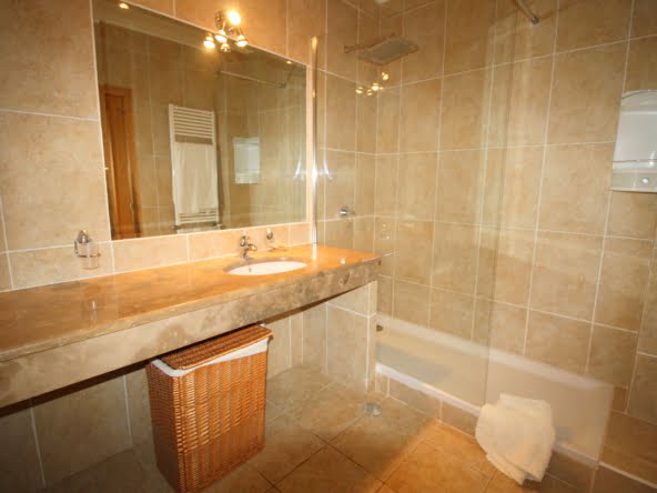 Luxury semi-detached villa in Praia da Luz rent