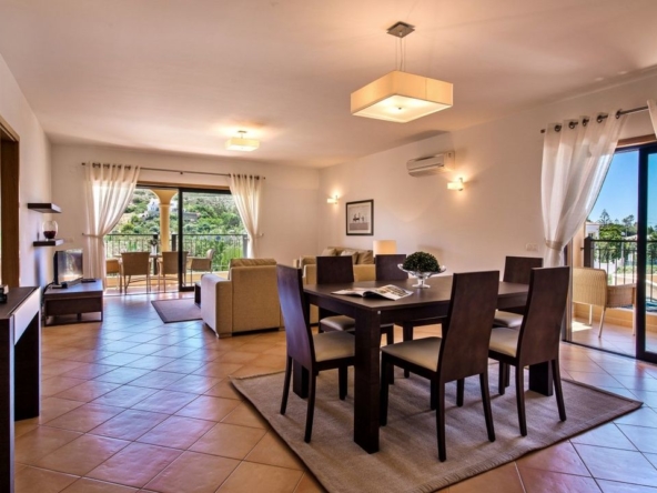 Stunning 2-bedroom apartment near the beach in Luz for rent