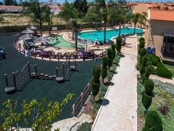 Stunning 2-bedroom apartment near the beach in Luz for rent
