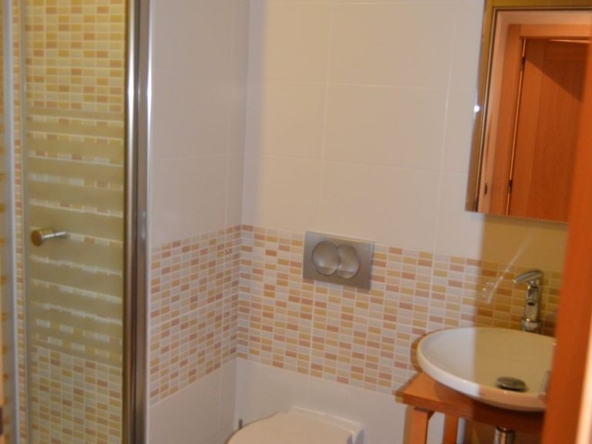 Lovely Spacious 2-bedroom apartment in Quarteira to rent