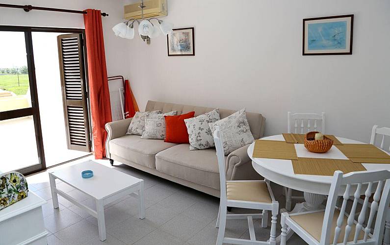 1-Bedroom beach apartment in Carvoeiro to rent