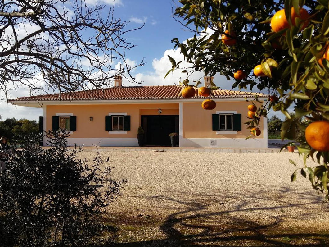 Beautiful 3-bedrooms countryside villa to rent