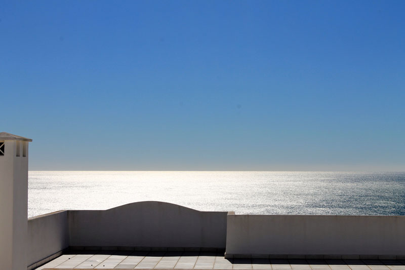 Fantastically-Priced Apartment with Stunning Sea View for rent